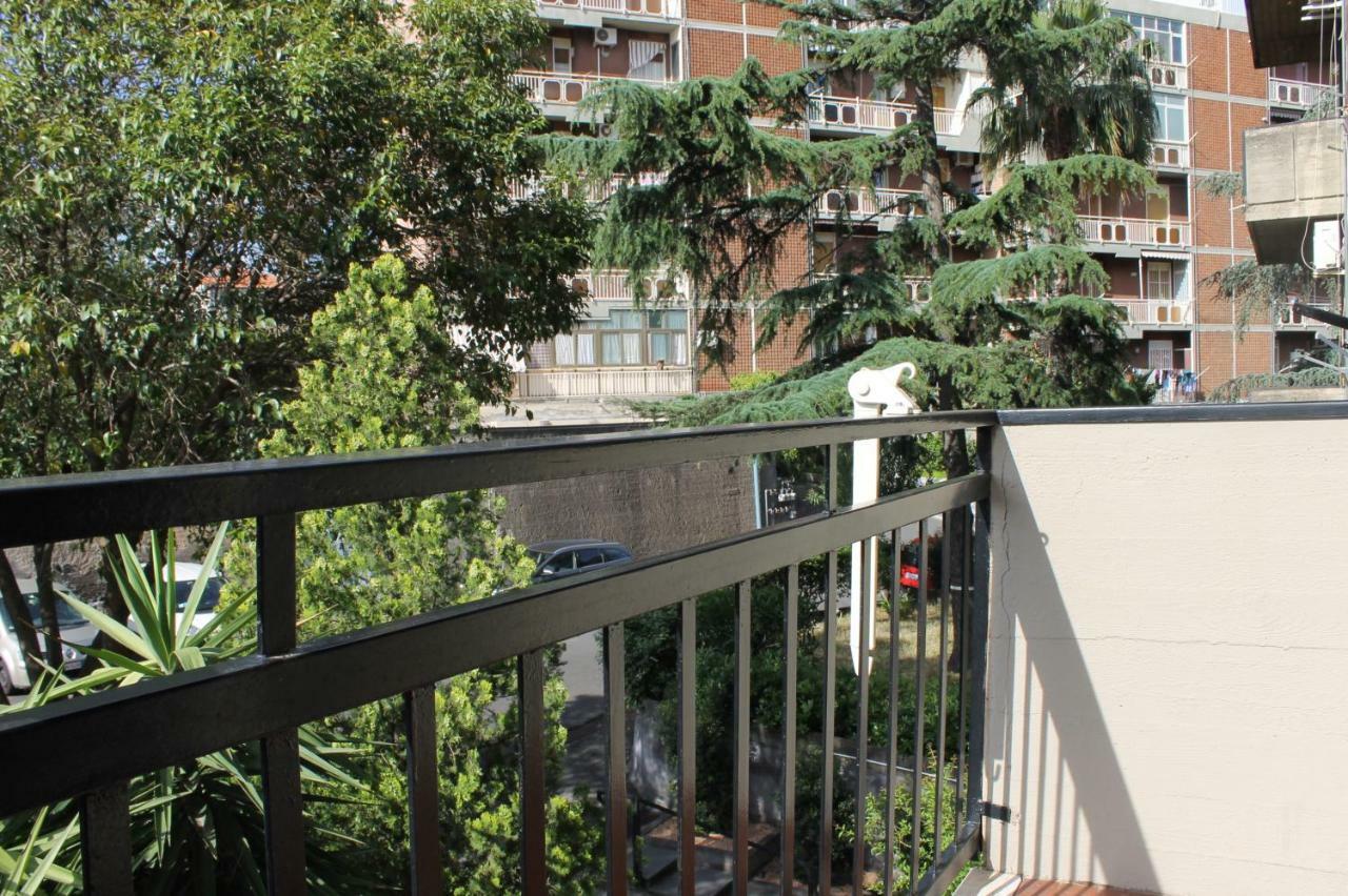 B&B Appiddaveru Aeroporto di Catania Fontana Rossa Esterno foto